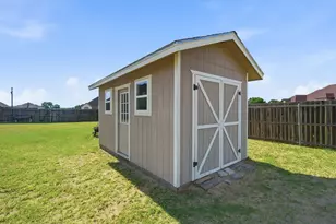 102 Brock Ct, Millsap, TX 76066 - Photo 39