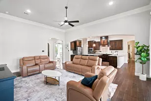 102 Brock Ct, Millsap, TX 76066 - Photo 11