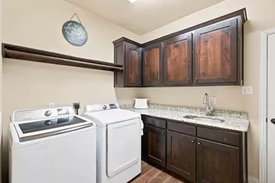 102 Brock Court, Millsap, TX 76066 - Photo 31