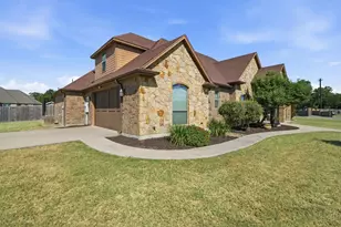 102 Brock Ct, Millsap, TX 76066 - Photo 39