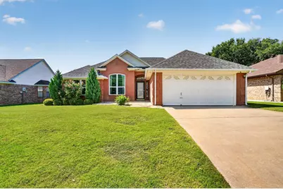 1513 Hayloft Lane, Granbury, TX 76048 - Photo 3