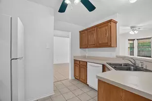 1513 Hayloft Ln, Granbury, TX 76048 - Photo 9