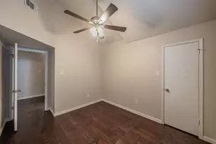 6402 Valleybrooke Ct, Arlington, TX 76001 - Photo 29