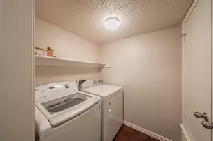 6402 Valleybrooke Ct, Arlington, TX 76001 - Photo 11