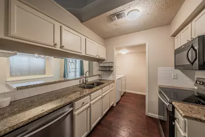 6402 Valleybrooke Court, Arlington, TX 76001 - Photo 13