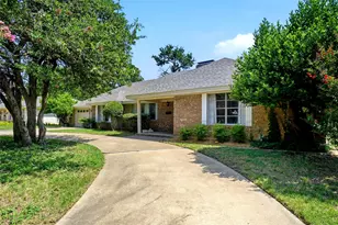 5920 Diamond Oaks Dr S, Haltom City, TX 76117 - Photo 7