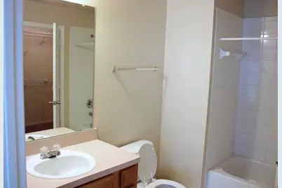 400 Central Park Drive, Arlington, TX 76014 - Photo 5