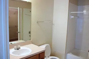 400 Central Park Dr, Arlington, TX 76014 - Photo 5