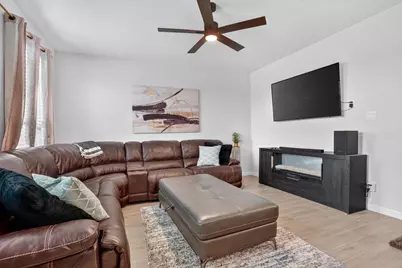 4404 Corktree Lane, Fort Worth, TX 76036 - Photo 11