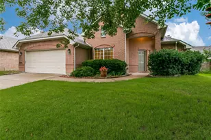 908 Dogwood Dr, Burleson, TX 76028 - Photo 1