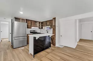 116 Kennedy, Whitney, TX 76692 - Photo 7