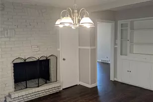 4800 Dunlap Dr, Fort Worth, TX 76119 - Photo 5