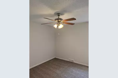 4800 Dunlap Drive, Fort Worth, TX 76119 - Photo 11