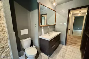 2000 Mill Creek Dr, Arlington, TX 76010 - Photo 19