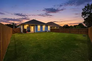 2316 Creekview Dr, Granbury, TX 76048 - Photo 7