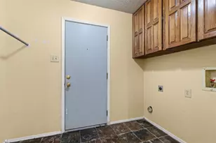 5601 Kingstree Ct, Arlington, TX 76017 - Photo 13