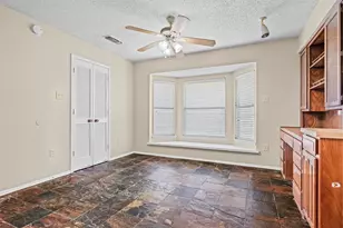 5601 Kingstree Ct, Arlington, TX 76017 - Photo 11