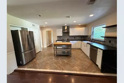 3525 Cripple Creek Drive, Dallas, TX 75224 - Photo 11