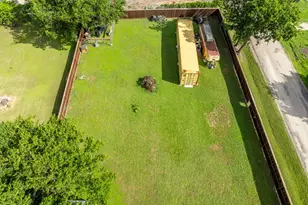 201 E Main St, Avalon, TX 76623 - Photo 29