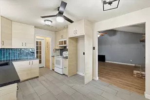 641 Deborah Ct, Burleson, TX 76028 - Photo 17