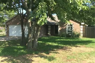 501 Brookfield Dr, Boyd, TX 76023 - Photo 1
