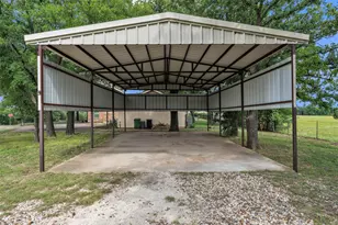 1016 County Rd 314, Cleburne, TX 76031 - Photo 37
