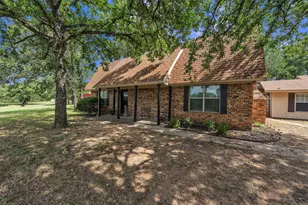 1016 County Rd 314, Cleburne, TX 76031 - Photo 3