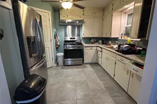 313 E Main St, Fairfield, TX 75840 - Photo 11