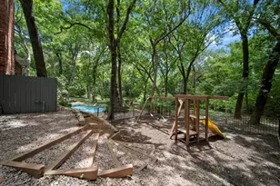 2622 Woods Ln, Garland, TX 75044 - Photo 31