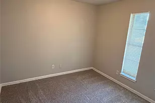 7425 Van Natta Ln, Fort Worth, TX 76112 - Photo 11