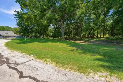 120 Lariat Court, Azle, TX 76020 - Photo 5