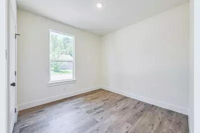 2701 Marburg, Dallas, TX 75210 - Photo 7