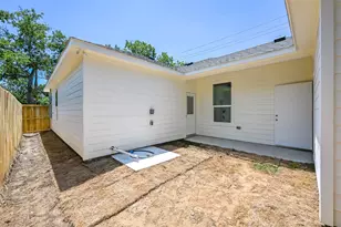 2701 Marburg, Dallas, TX 75210 - Photo 9