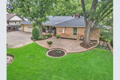 4701 Fieldcrest Drive, Fort Worth, TX 76109 - Photo 23