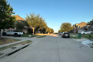 3917 Jeanette Ln, McKinney, TX 75071 - Photo 3
