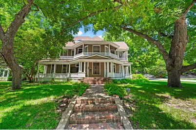 200 S Hawkins Street, Waxahachie, TX 75165 - Photo 1