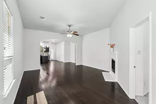 10212 Bennet Dr, McKinney, TX 75072 - Photo 5