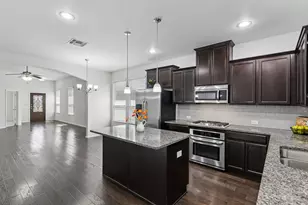 10212 Bennet Dr, McKinney, TX 75072 - Photo 9