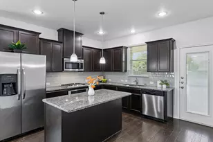 10212 Bennet Dr, McKinney, TX 75072 - Photo 11