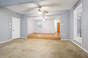 917 Blossom Circle, Garland, TX 75041 - Photo 3