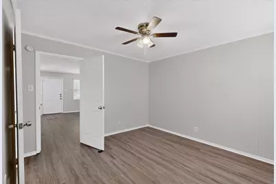 1585 N Mill Street, Lewisville, TX 75057 - Photo 17