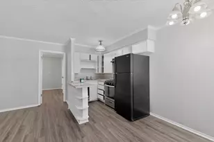 1585 N Mill St, Lewisville, TX 75057 - Photo 9