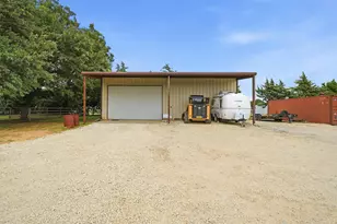 1252 Co Rd 167, Whitesboro, TX 76273 - Photo 29