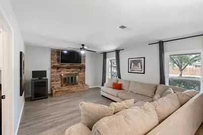 2910 Geneva Drive, Garland, TX 75040 - Photo 13