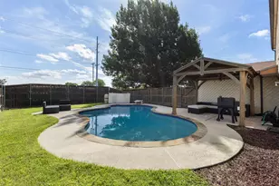 2910 Geneva Dr, Garland, TX 75040 - Photo 29