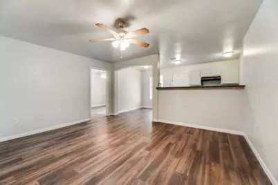 2526 Exeter Avenue, Dallas, TX 75216 - Photo 5