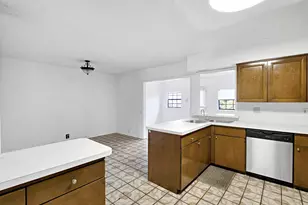 11926 Leisure Dr, Dallas, TX 75243 - Photo 7