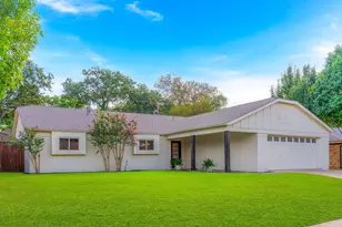 2212 Mountainview Dr, Hurst, TX 76054 - Photo 3