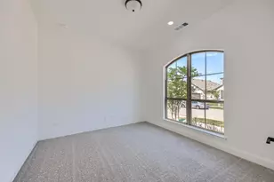 620 Florence Trl, Little Elm, TX 76227 - Photo 3