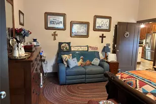 310 Donna Cir, Granbury, TX 76049 - Photo 15
